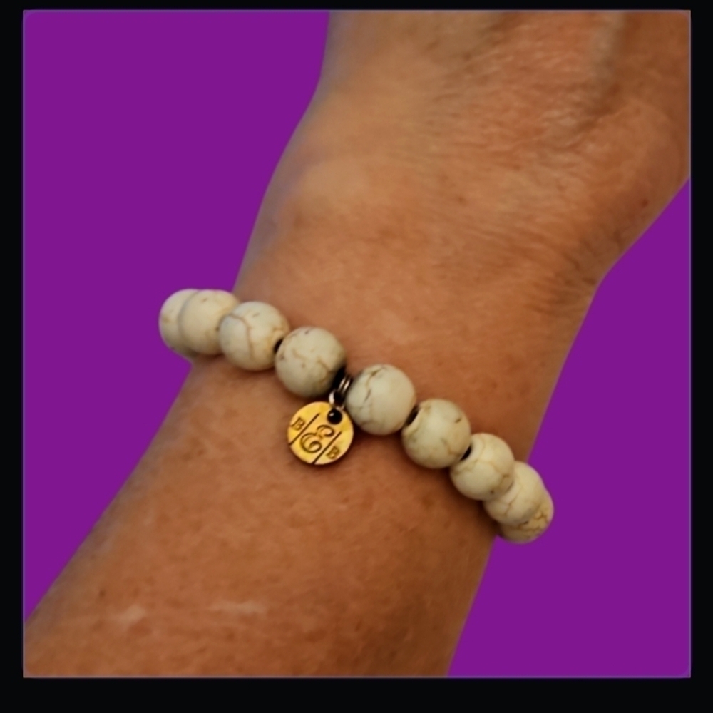 3/$25 White Howlite Beaded Stretch Bracelet